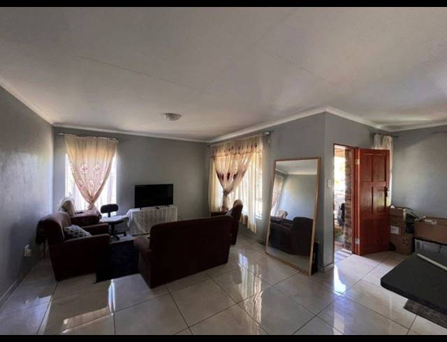 3 BEDROOM FREESTANDING FOR SALE IN HOWICK WEST